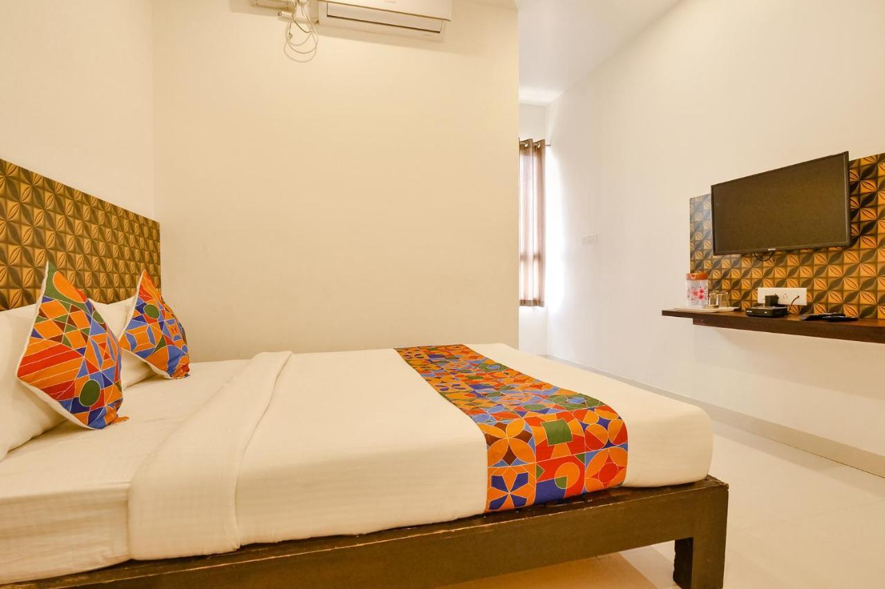 Fabexpress Krishna Suites Mysore Exterior photo